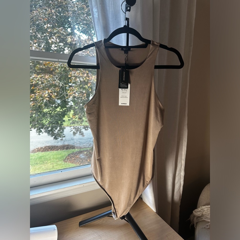 Express NWT body contour tank bodysuit in dark beige Size S
